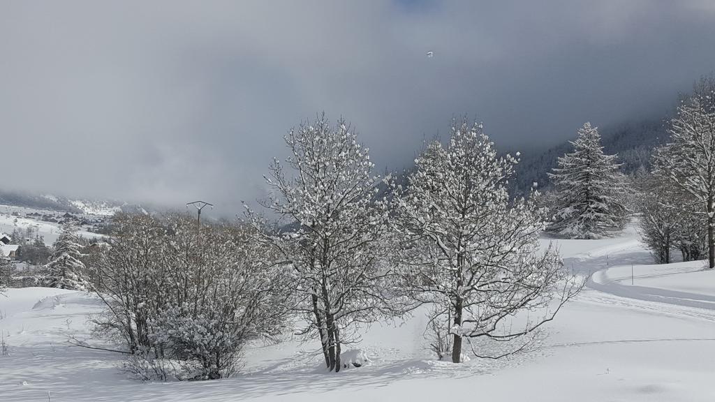 Un Brin Cosy Névache Buitenkant foto